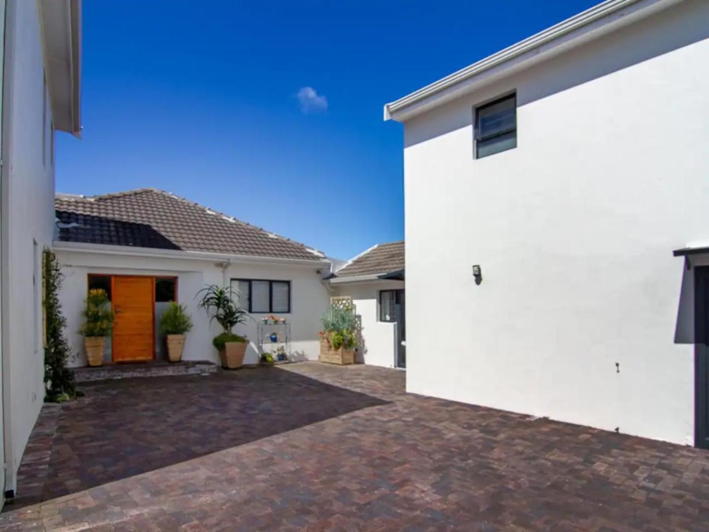 Silvertree * Cape Town