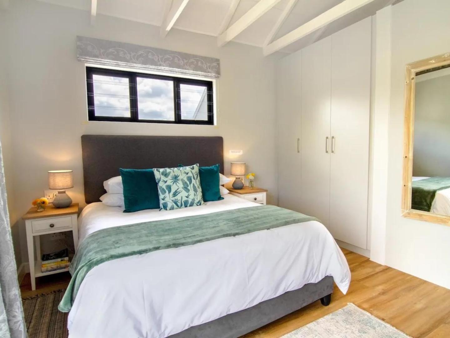 Silvertree Apartment